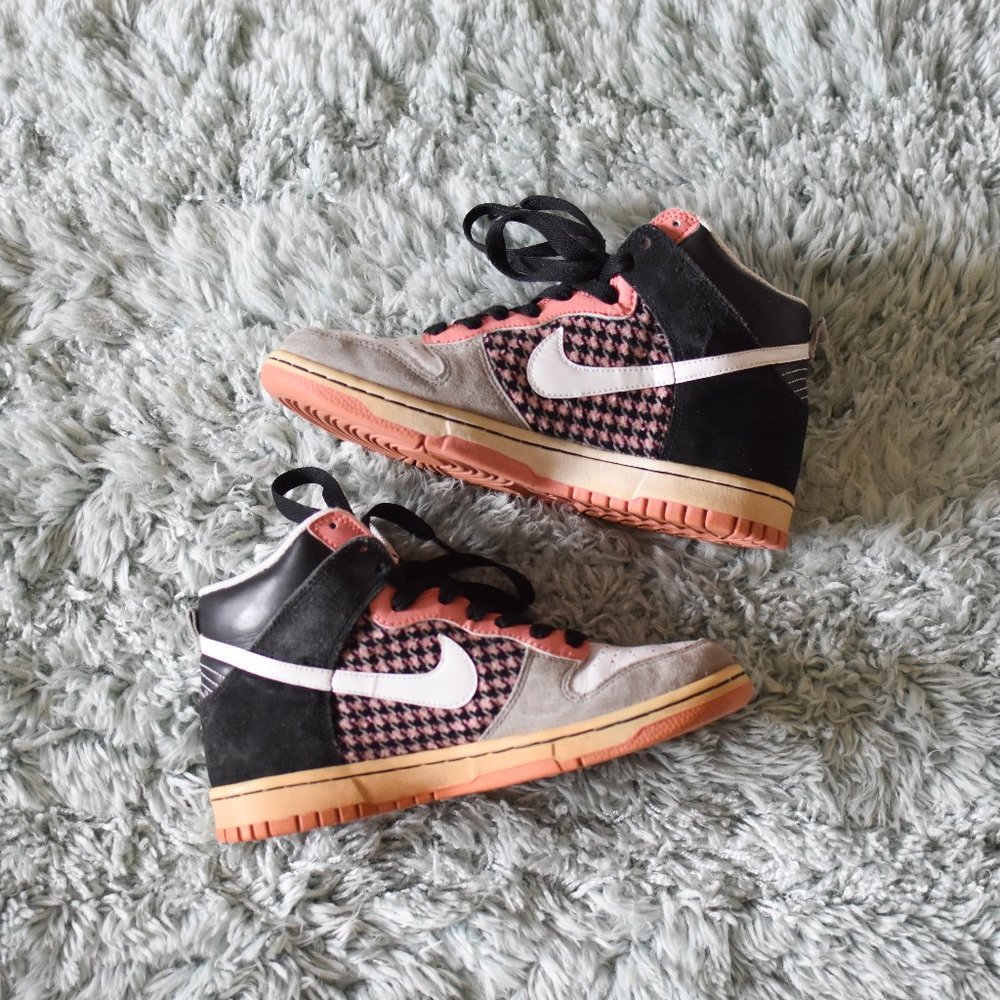 Nike Bright Peach Dunk High 6.0 Sneakers